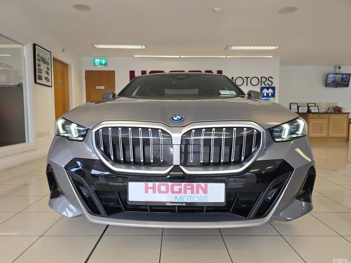 BMW 5-Series Saloon, Petrol Plug-in Hybrid, 2025, Grey
