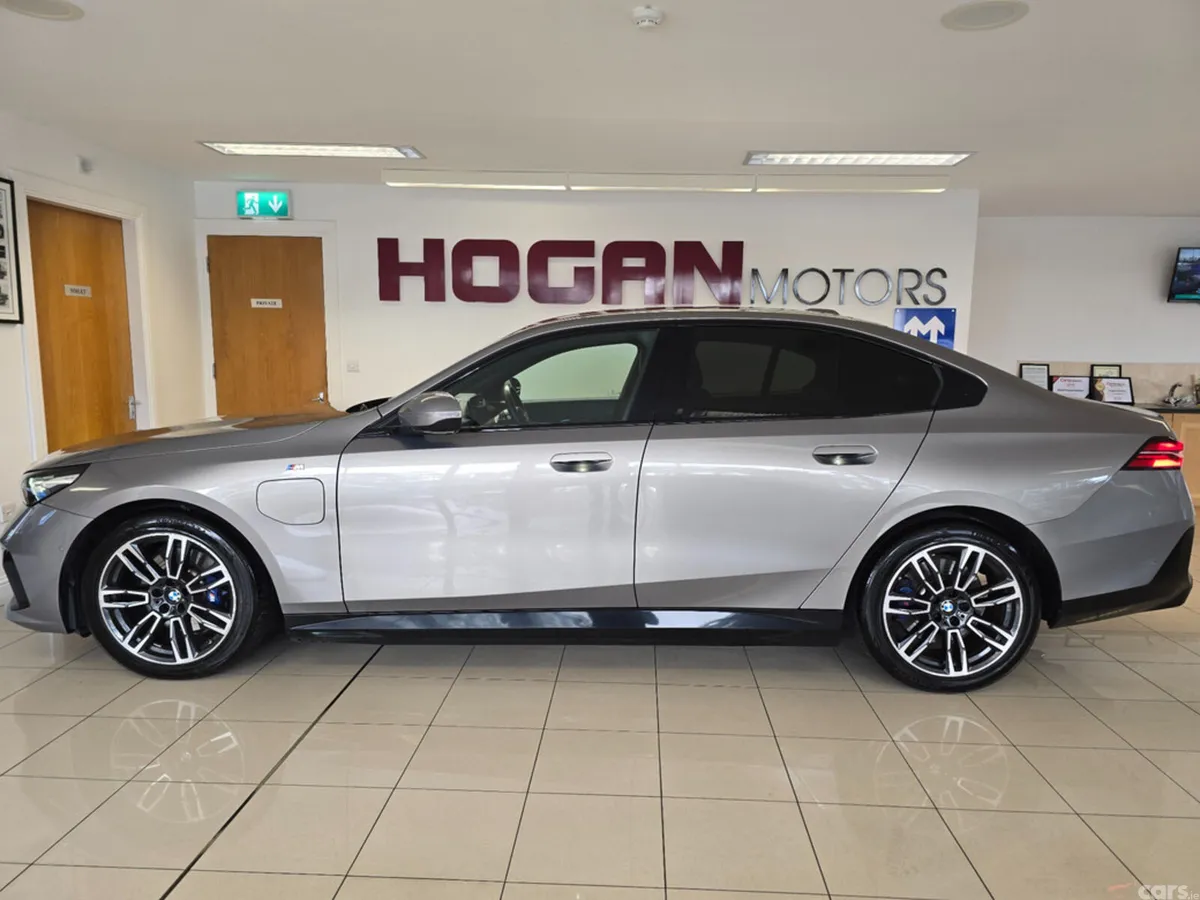 BMW 5-Series Saloon, Petrol Plug-in Hybrid, 2025, Grey