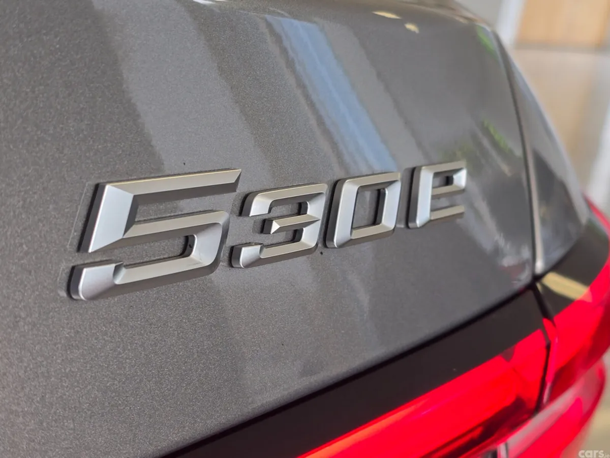 BMW 5-Series Saloon, Petrol Plug-in Hybrid, 2025, Grey