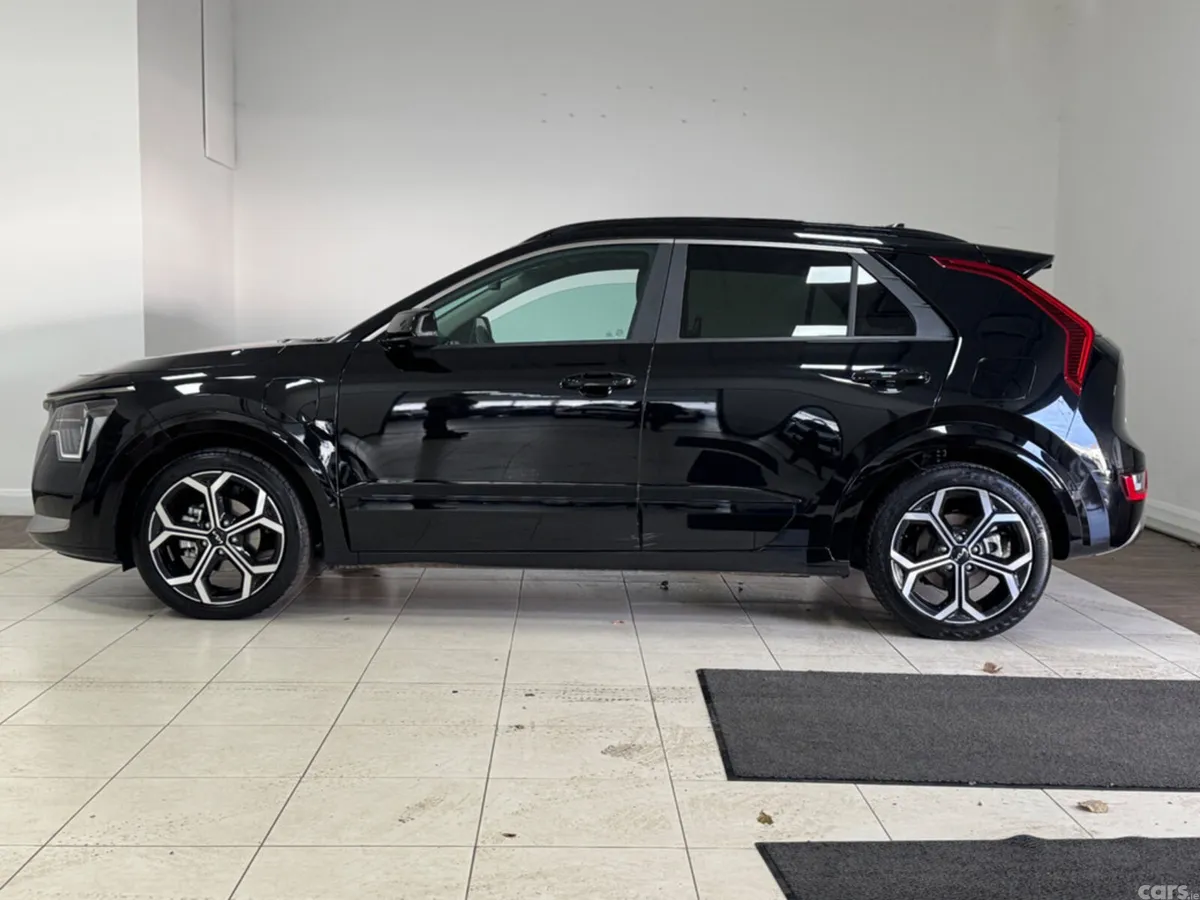 Kia Niro MPV, Petrol Plug-in Hybrid, 2026, Black