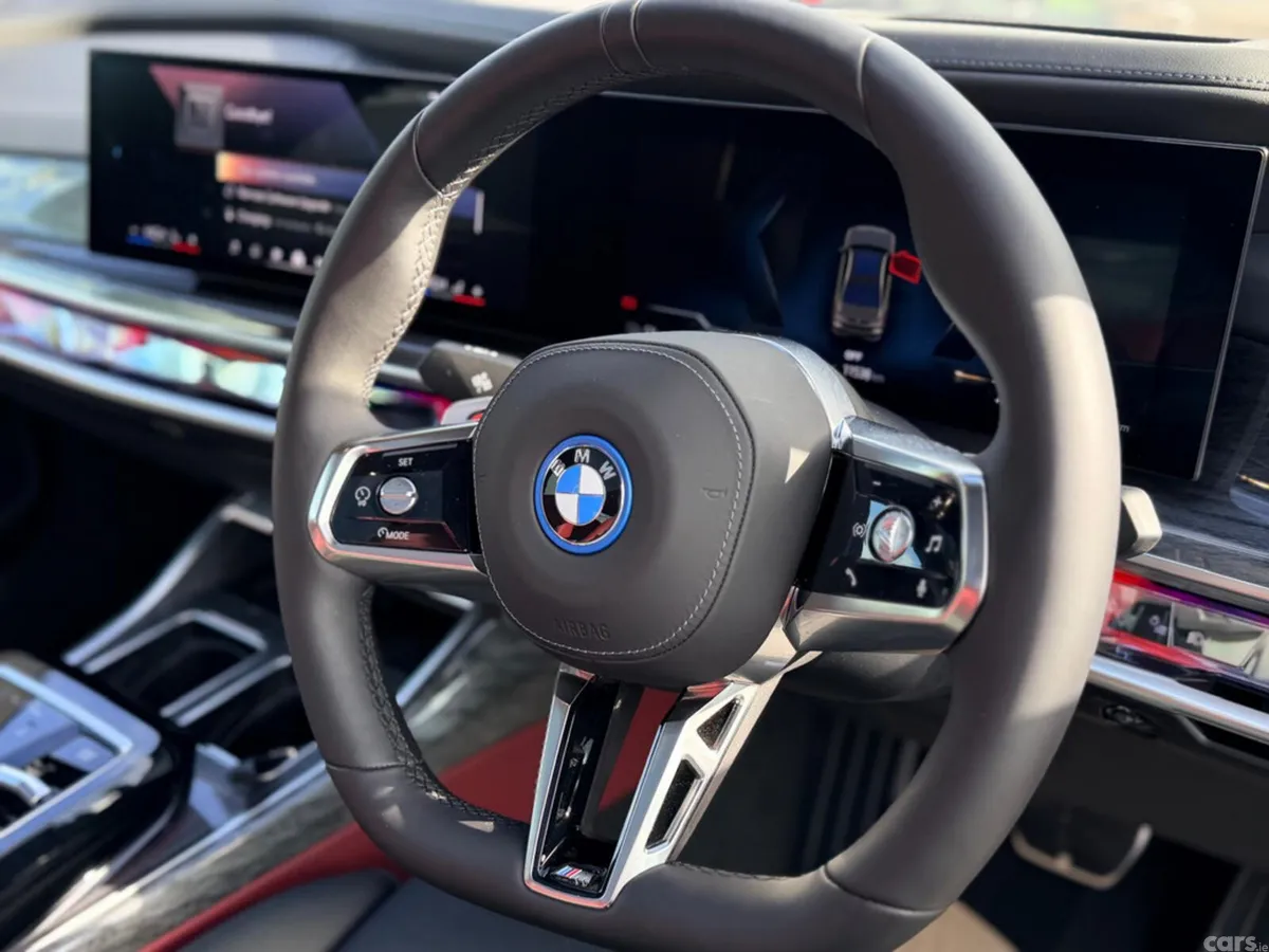 BMW i7 Saloon, Electric, 2025, Grey