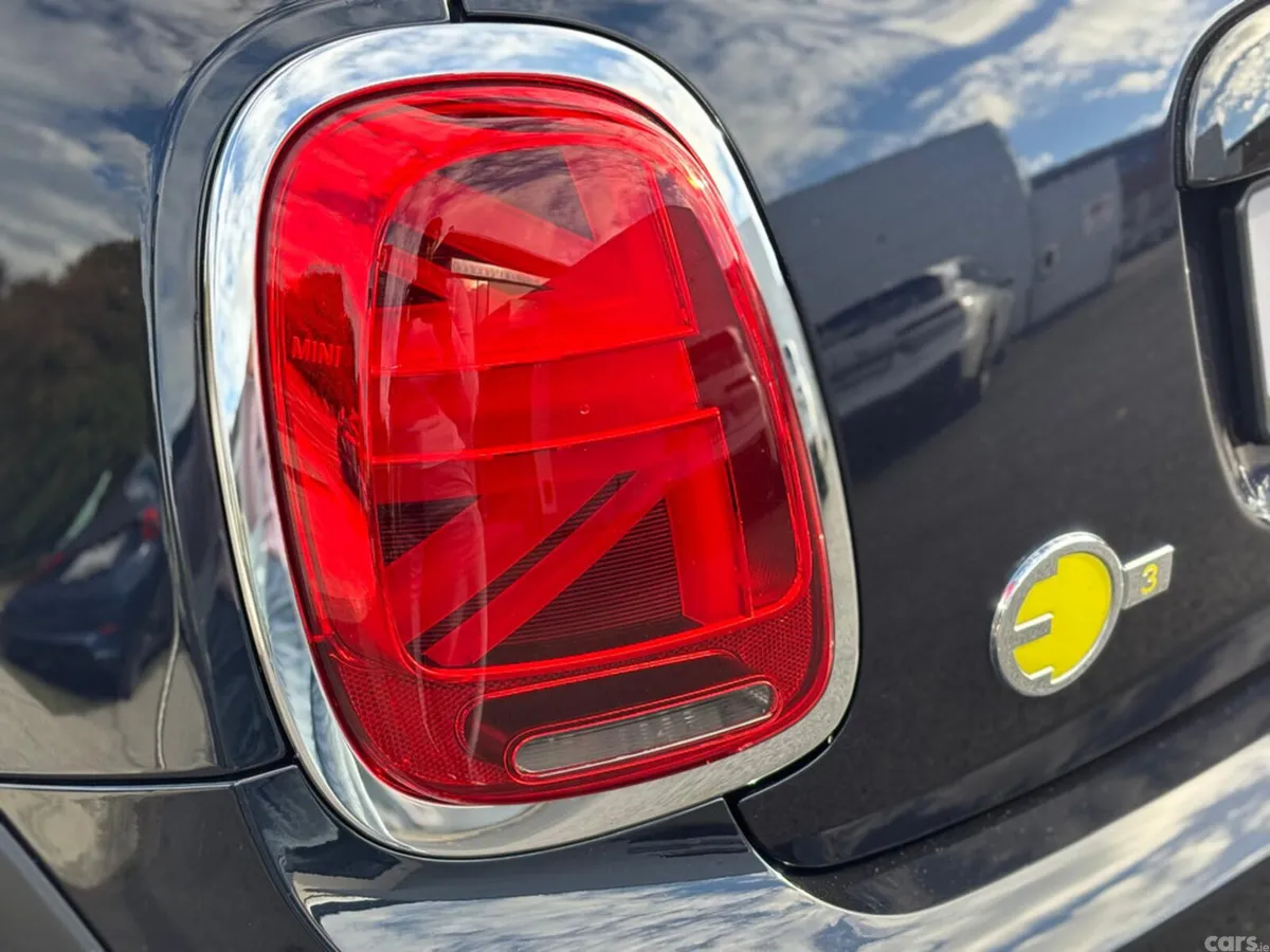 Mini Cooper Hatchback, Electric, 2023, Black