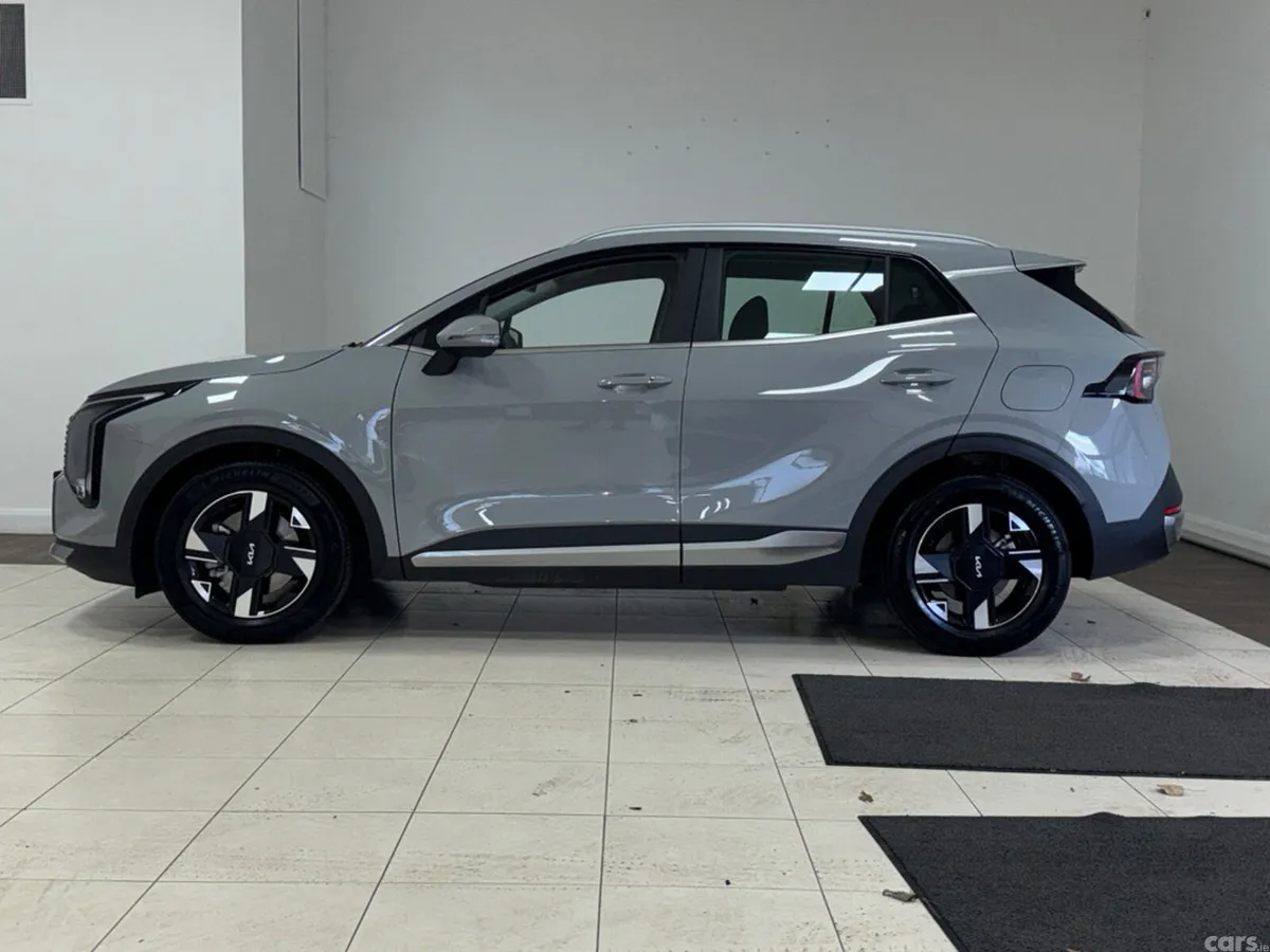 Kia Sportage MPV, Diesel Hybrid, 2026, Grey