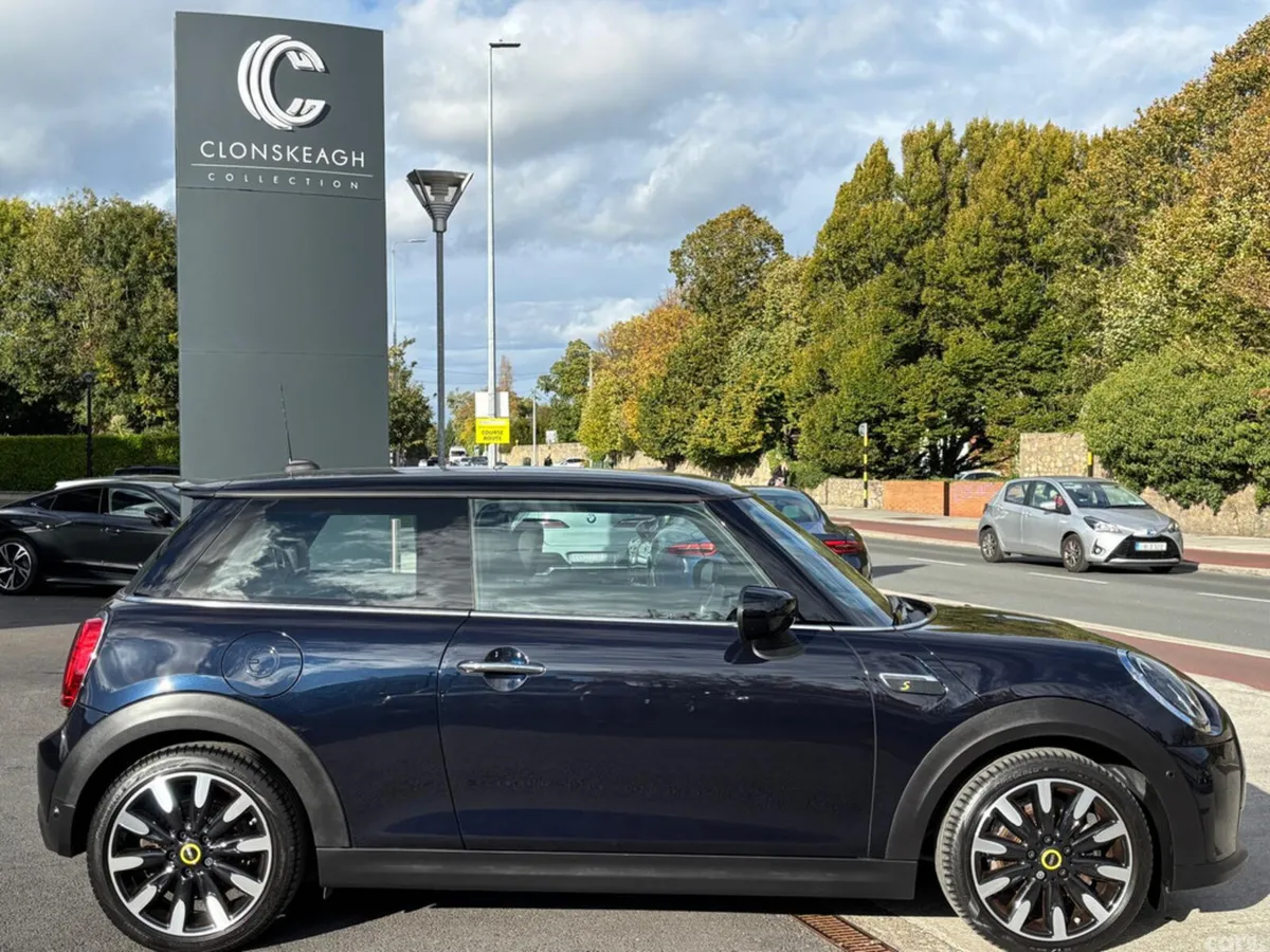 Mini Cooper Hatchback, Electric, 2023, Black