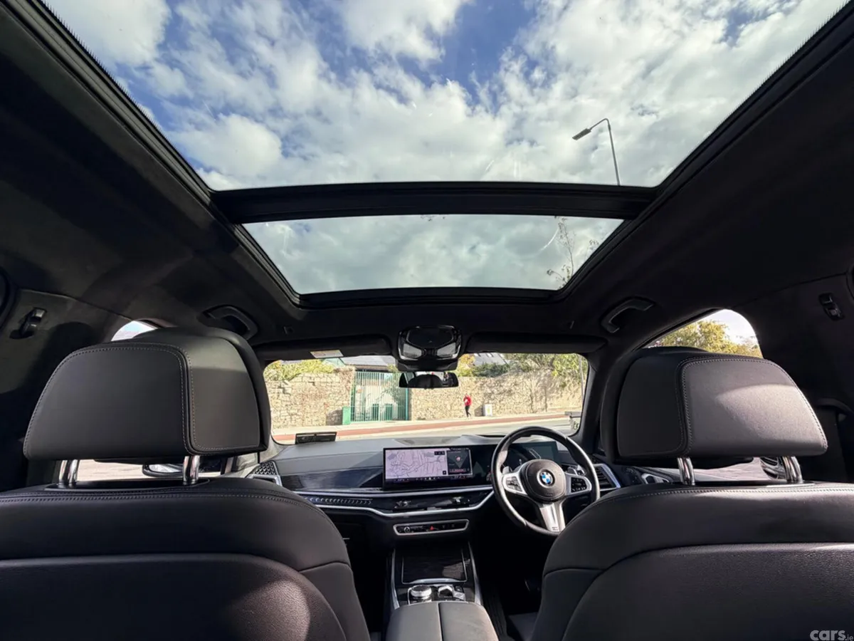 BMW X7 Hatchback, Petrol, 2024, White