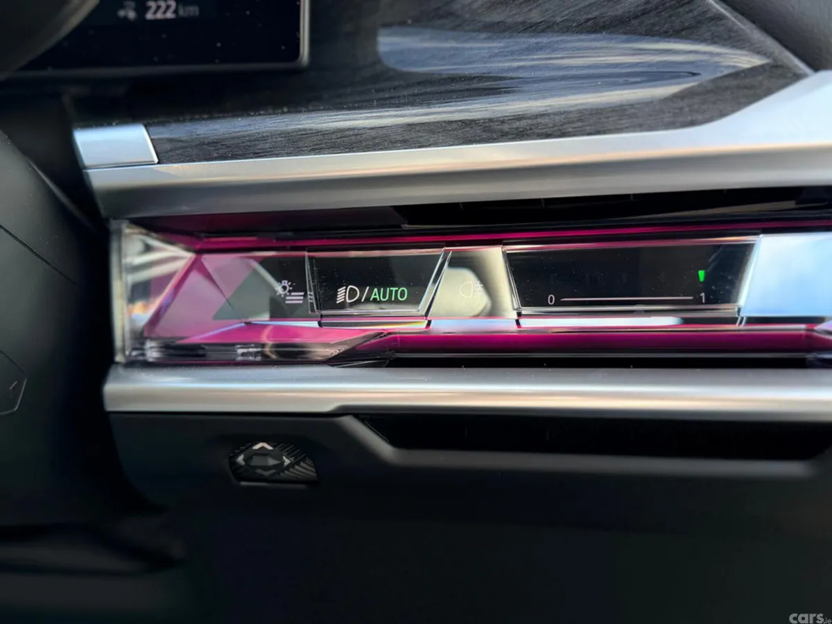BMW i7 Saloon, Electric, 2025, Grey