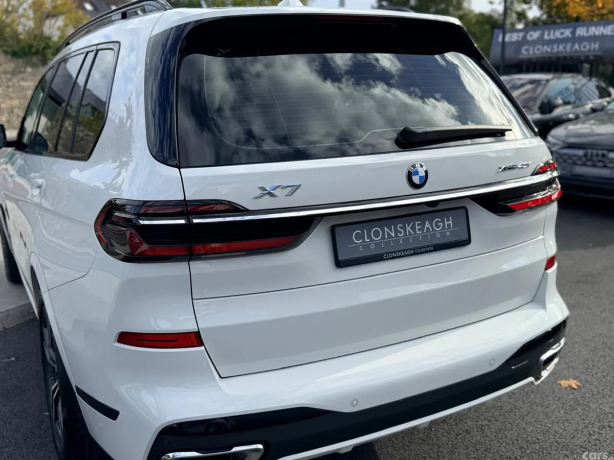 BMW X7 Hatchback, Petrol, 2024, White