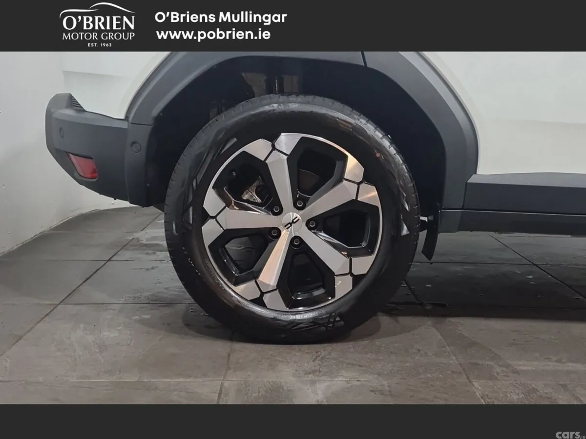 Dacia Duster SUV, Petrol Hybrid, 2026, White
