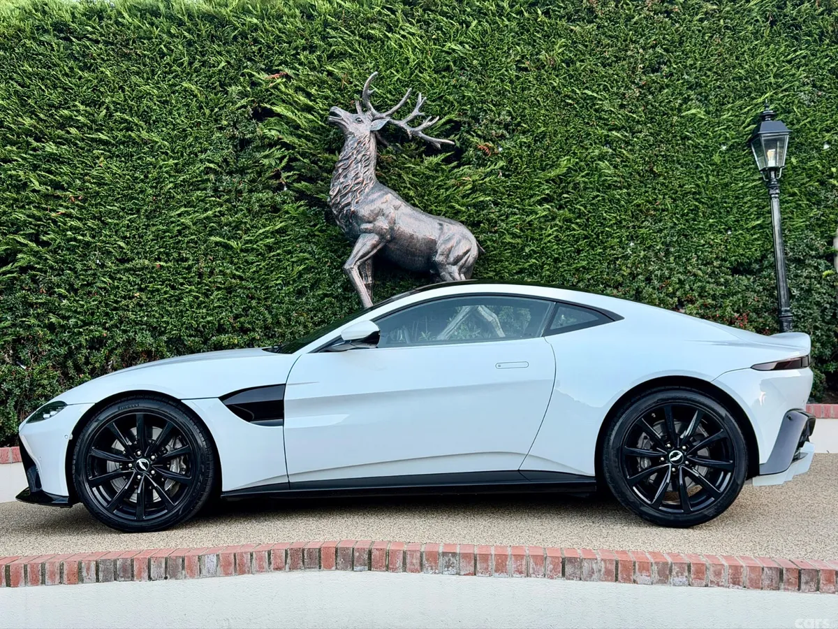 Aston Martin Vantage Hatchback, Petrol, 2020, White