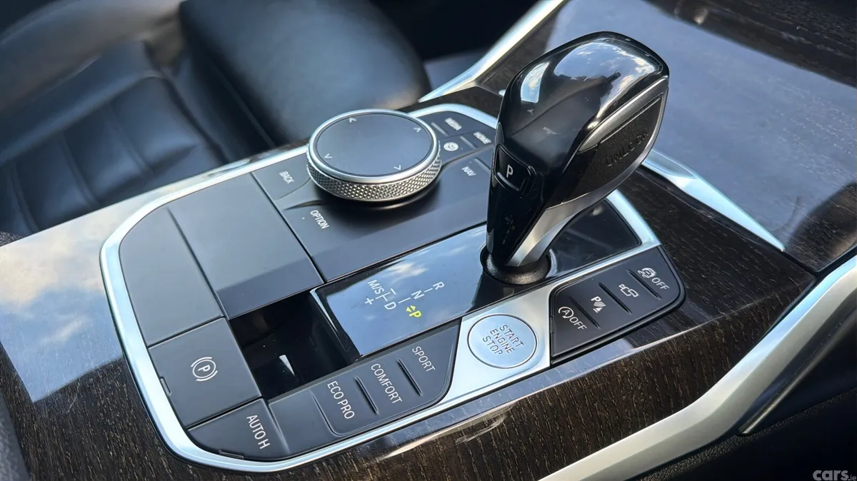 BMW 3-Series Saloon, Diesel, 2021, Blue
