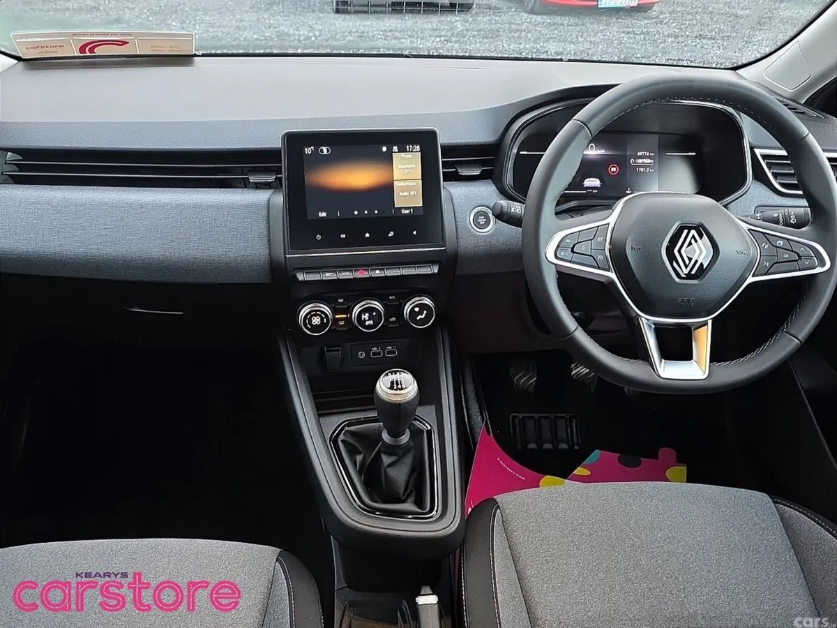 Renault Clio Hatchback, Petrol, 2024, Black