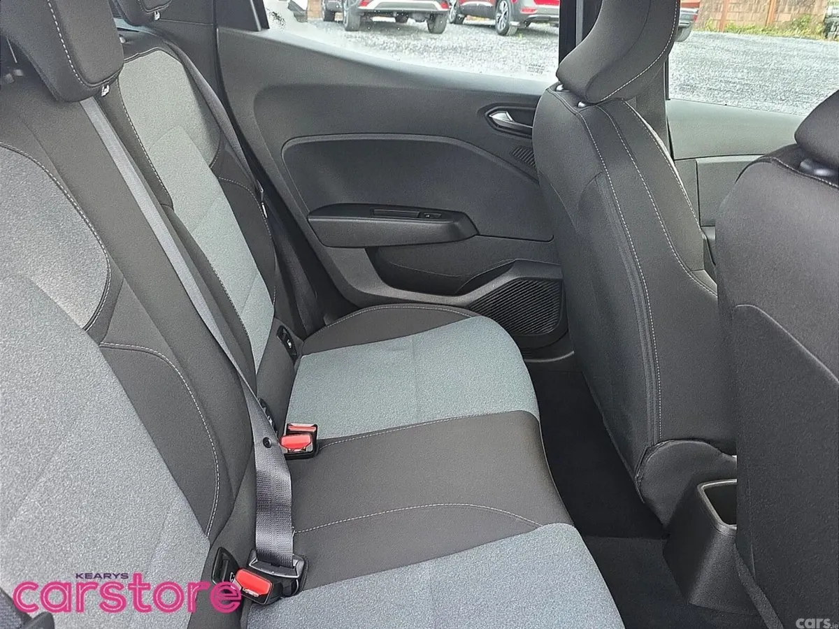 Renault Clio Hatchback, Petrol, 2024, Black