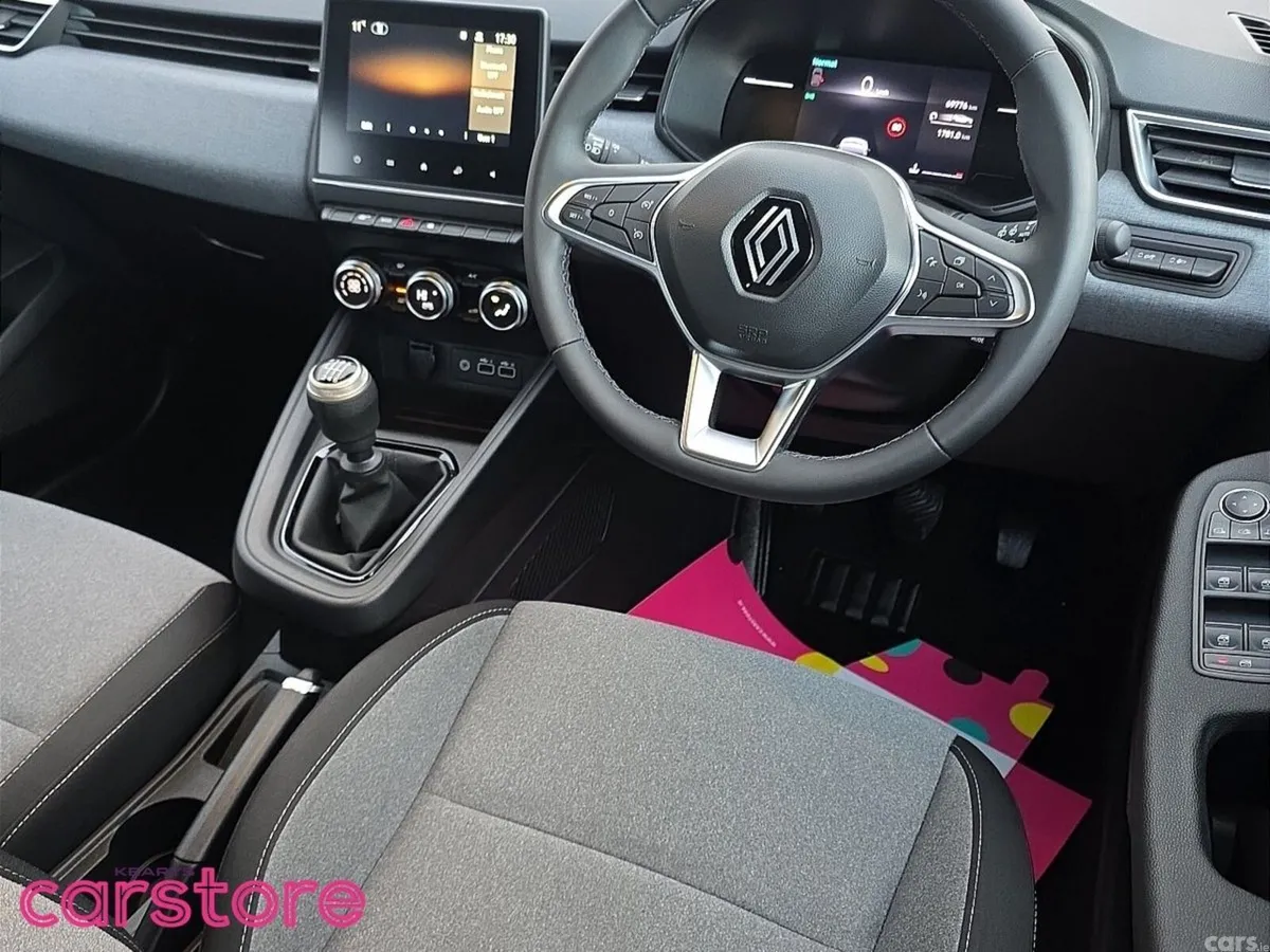 Renault Clio Hatchback, Petrol, 2024, Black