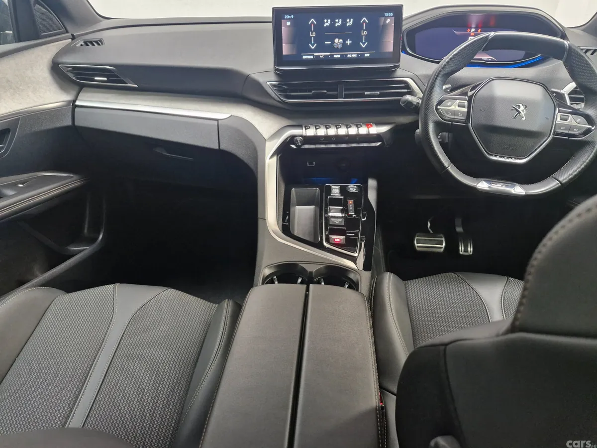 Peugeot 3008 MPV, Diesel, 2024, Grey