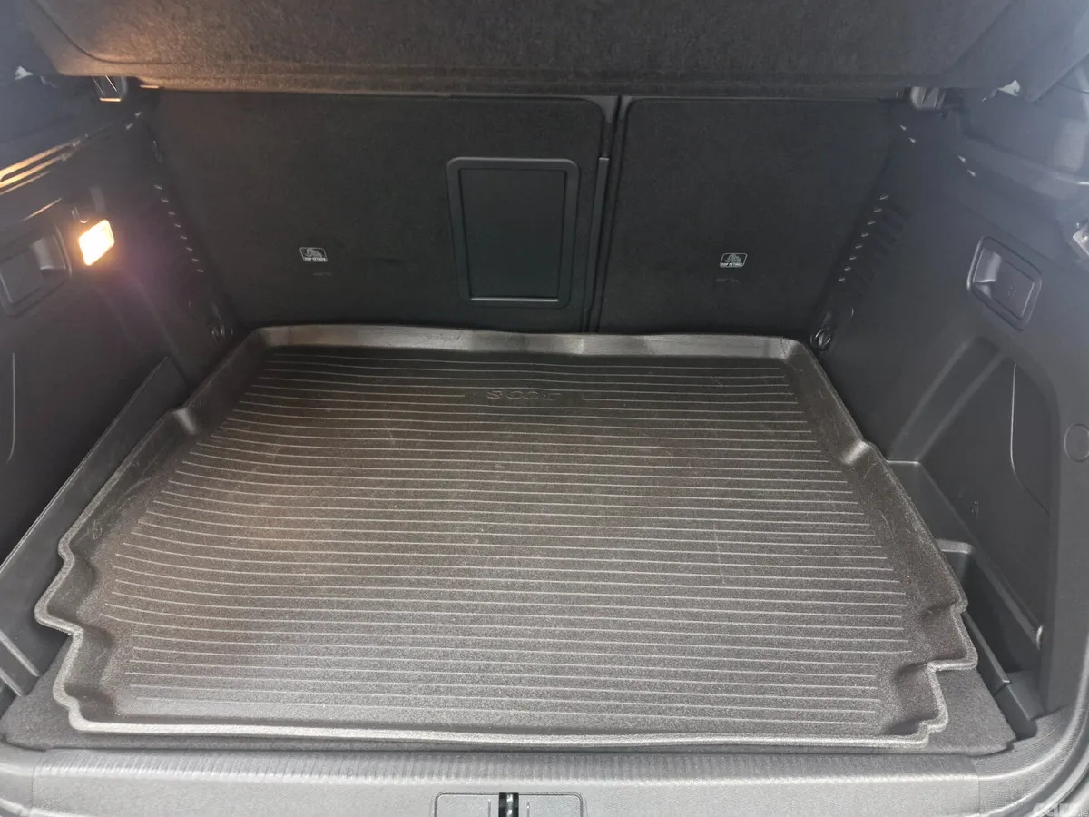 Peugeot 3008 MPV, Diesel, 2024, Grey