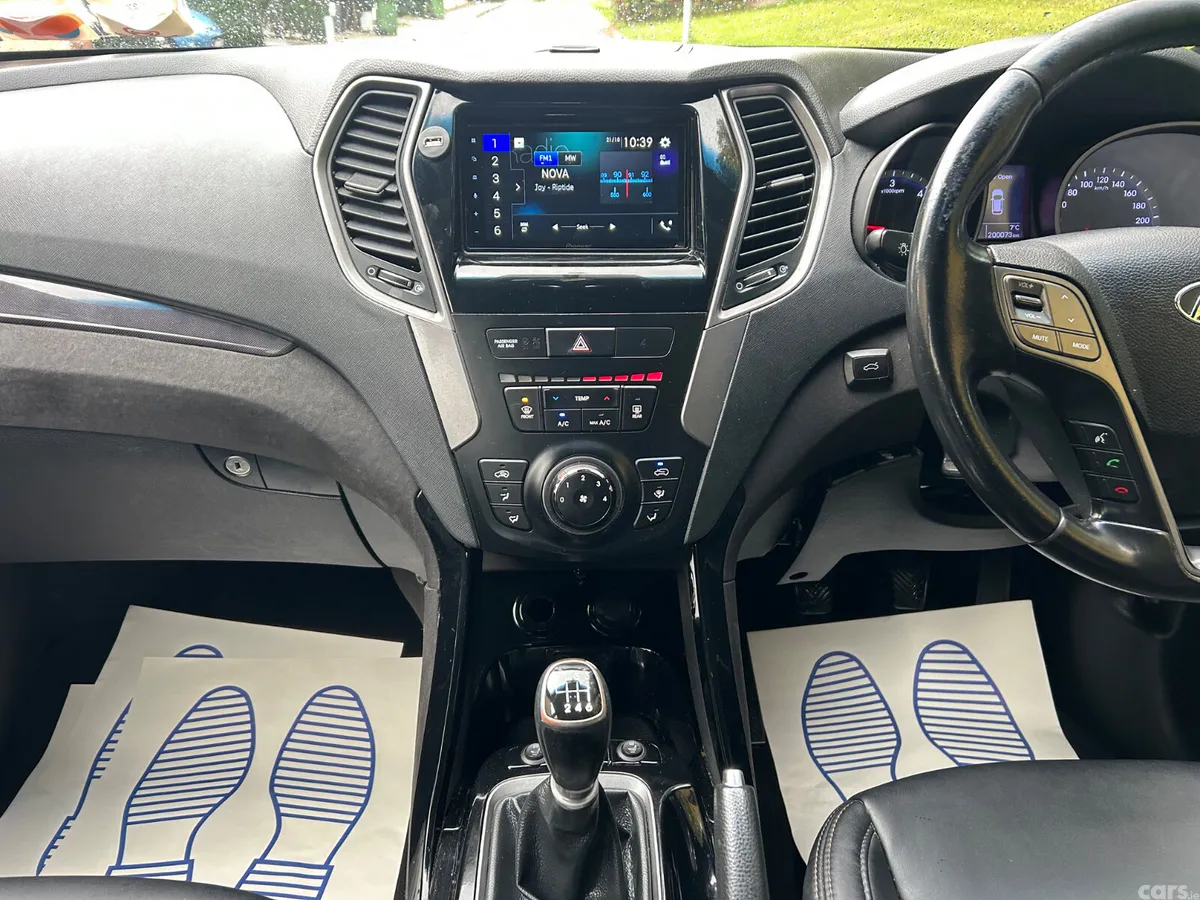 Hyundai Santa Fe SUV, Diesel, 2014, Silver