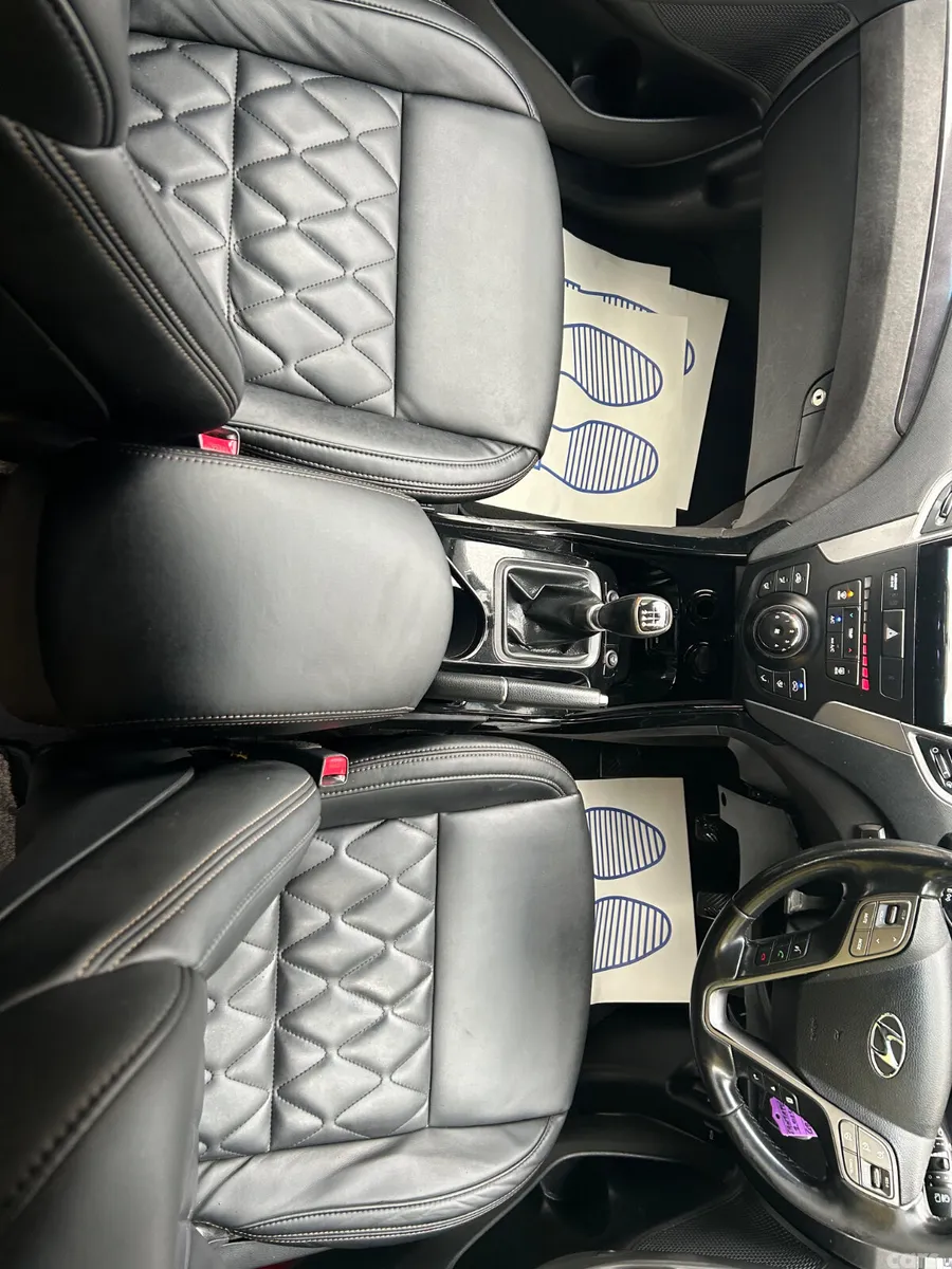 Hyundai Santa Fe SUV, Diesel, 2014, Silver