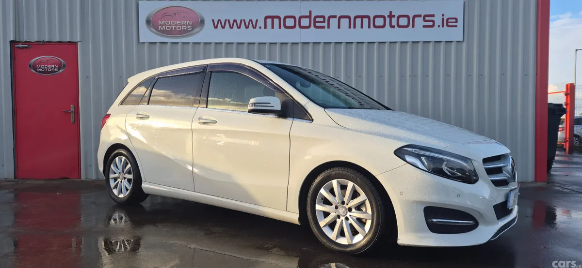 Mercedes-Benz B-Class MPV, Petrol, 2015, White