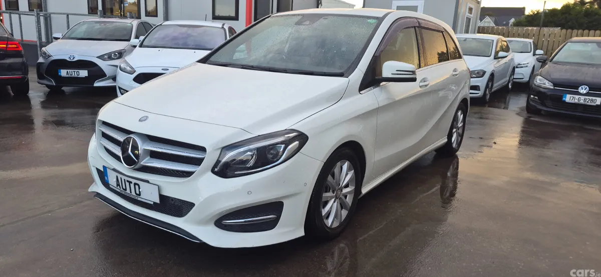 Mercedes-Benz B-Class MPV, Petrol, 2015, White