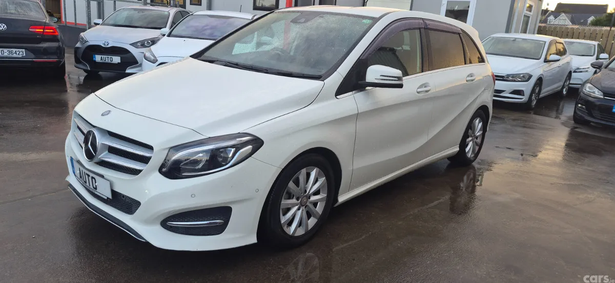 Mercedes-Benz B-Class MPV, Petrol, 2015, White