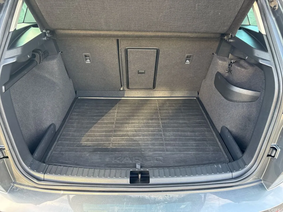 Skoda Karoq Estate, Diesel, 2024, Grey