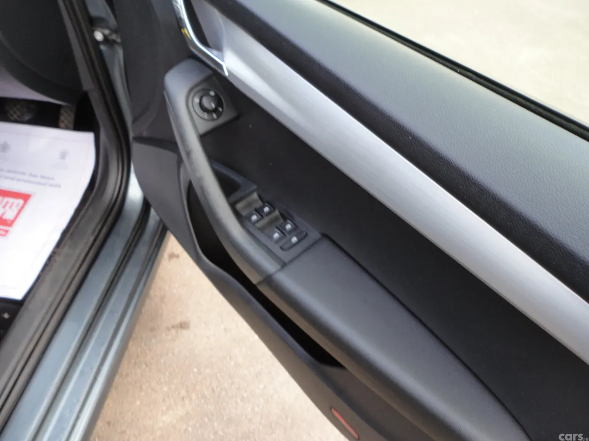 Skoda Octavia Saloon, Diesel, 2019, Grey