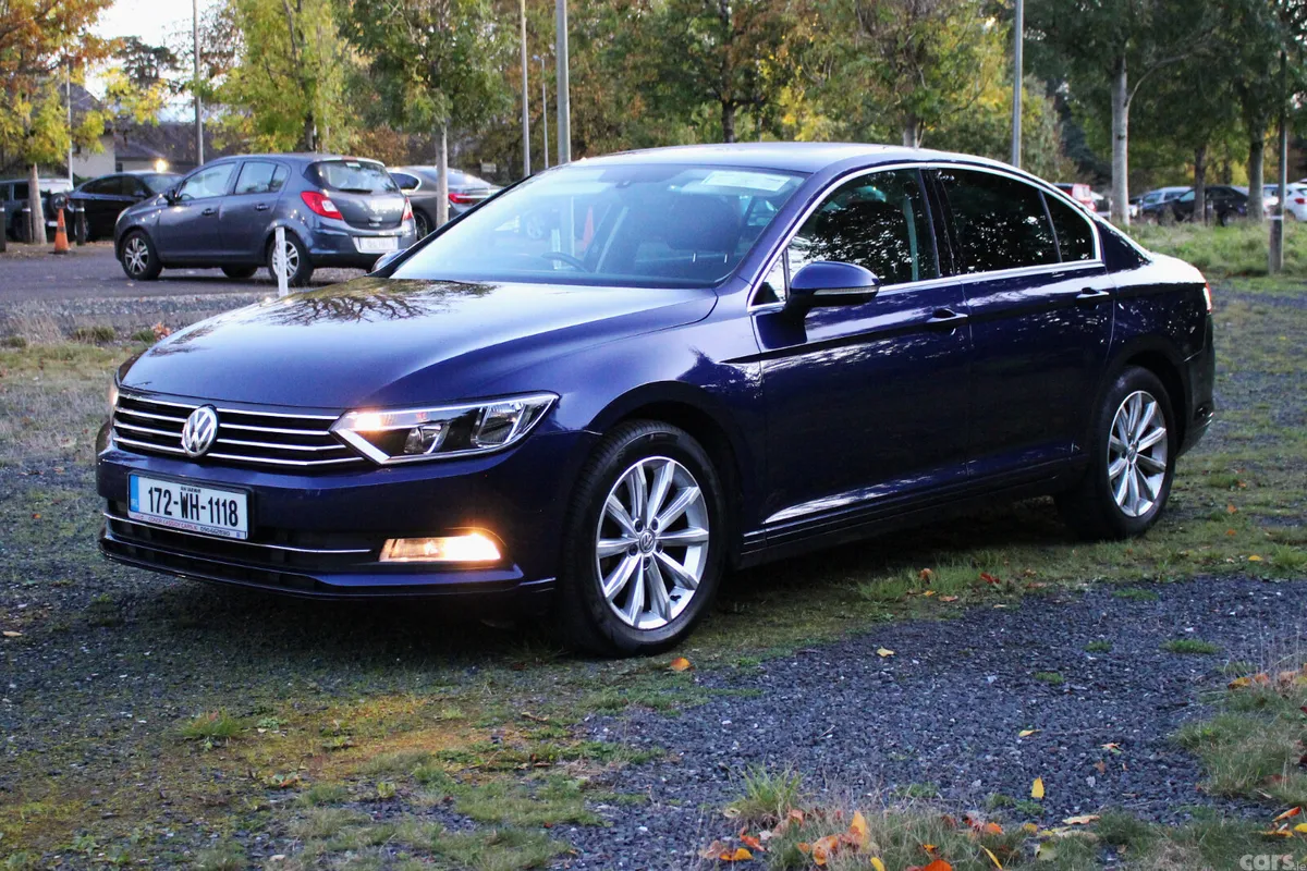 Volkswagen Passat Saloon, Diesel, 2017, Blue