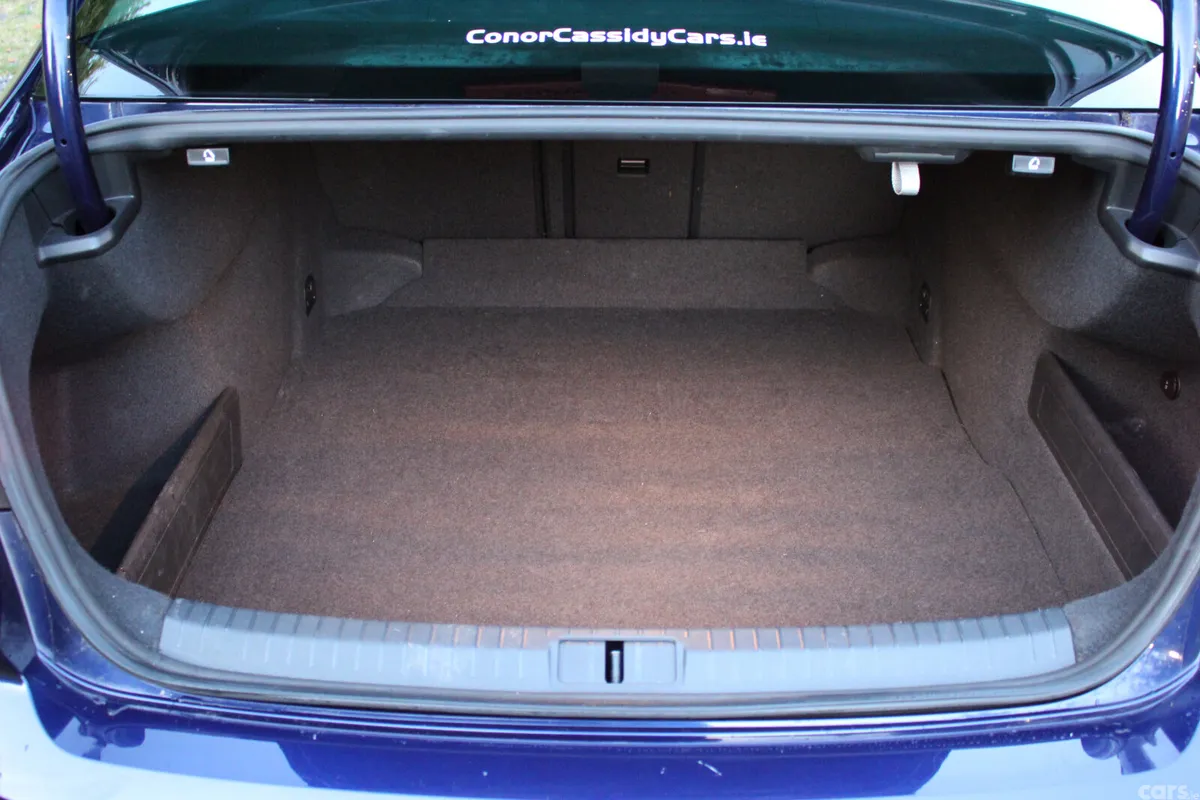 Volkswagen Passat Saloon, Diesel, 2017, Blue