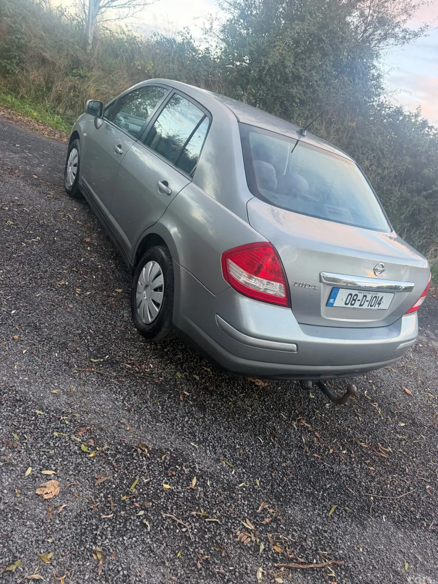 Nissan Tiida Saloon, Petrol, 2008, Grey