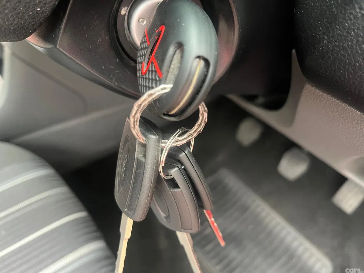 Ford Focus Hatchback, Petrol, 2009, Red