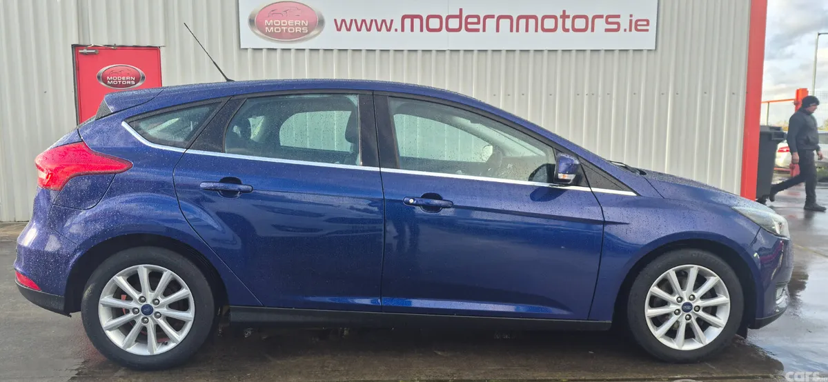 Ford Focus Hatchback, Diesel, 2017, Blue