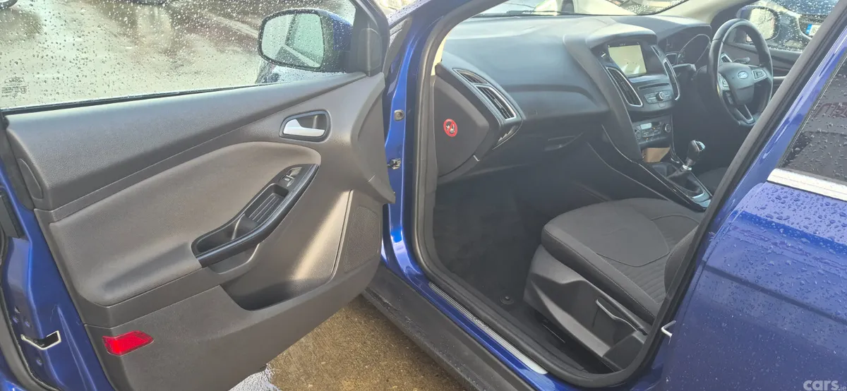 Ford Focus Hatchback, Diesel, 2017, Blue