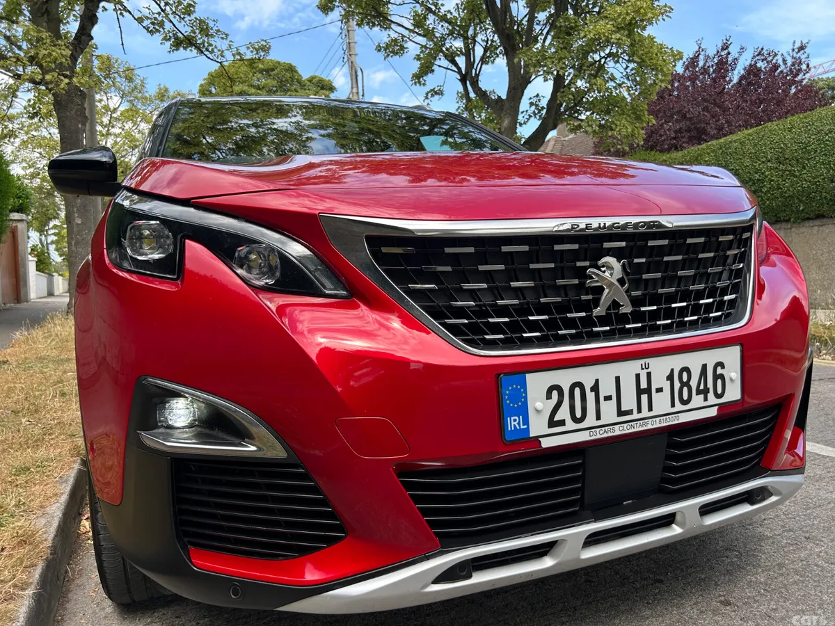 Peugeot 3008 Hatchback, Petrol, 2020, Red