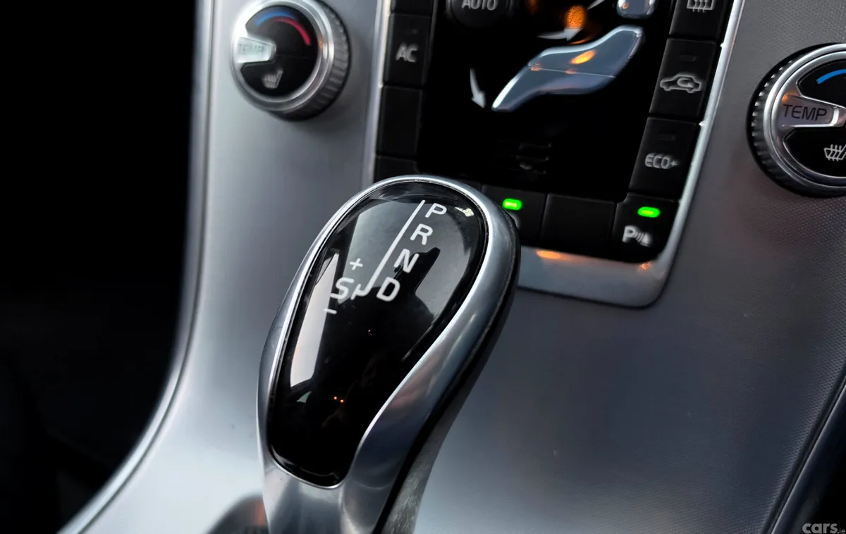 Volvo XC60 SUV, Diesel, 2016, Silver