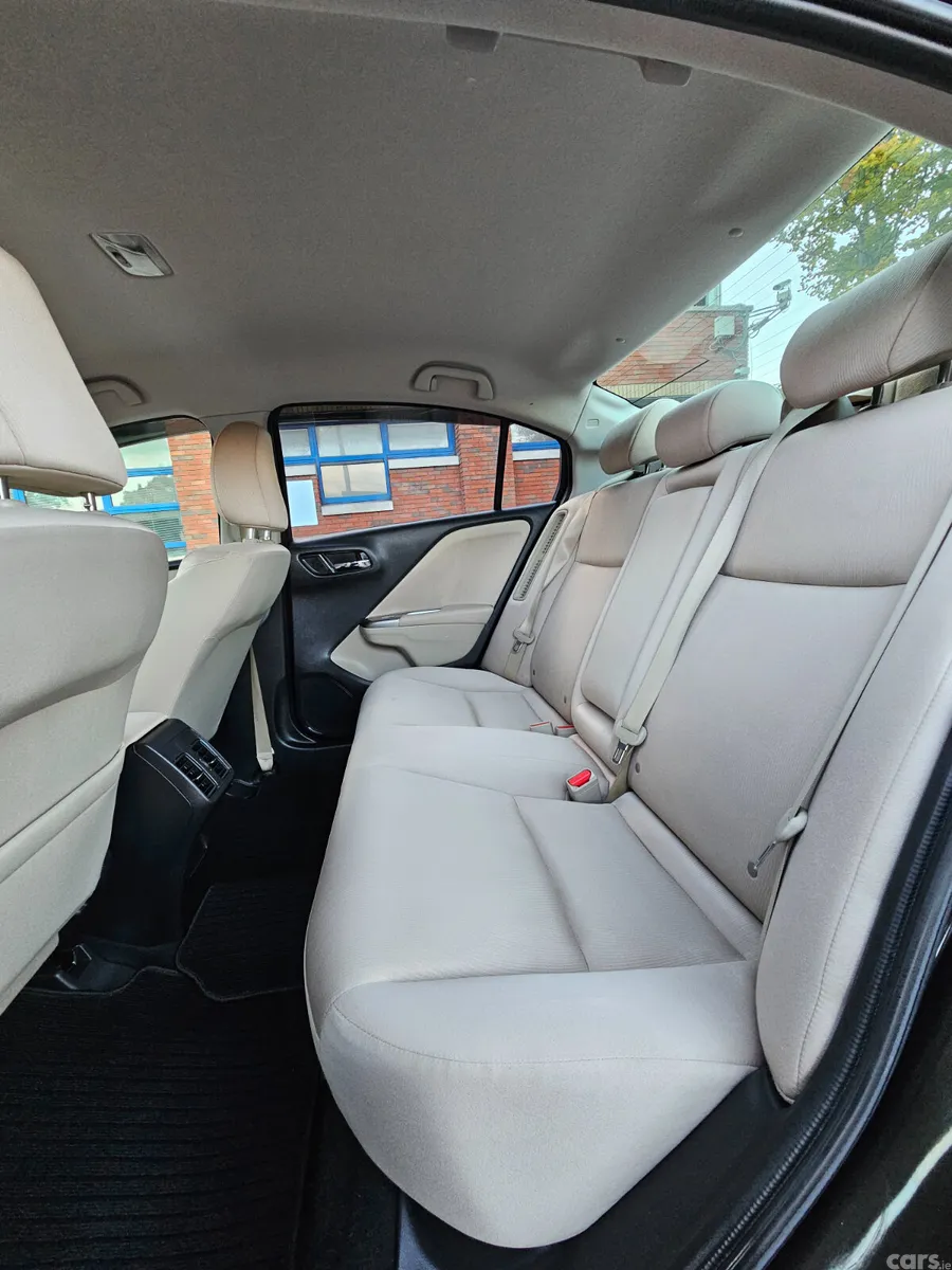 Honda Grace MPV, Petrol Hybrid, 2015, Brown