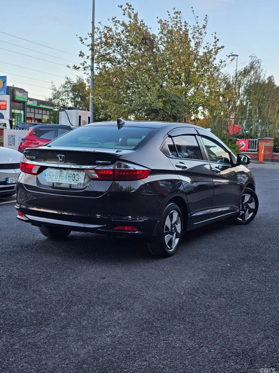 Honda Grace MPV, Petrol Hybrid, 2015, Brown