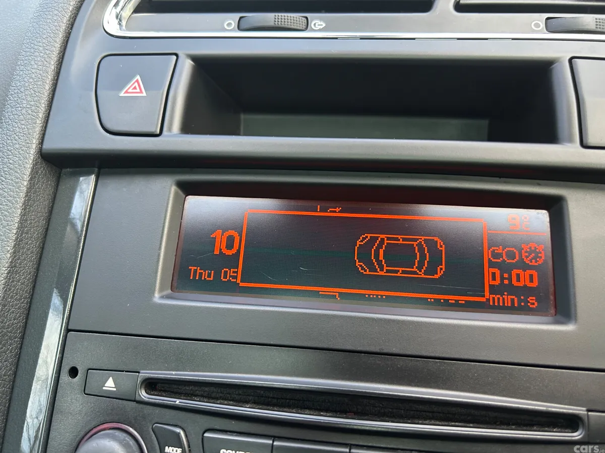 Peugeot 5008 MPV, Petrol, 2017, Grey