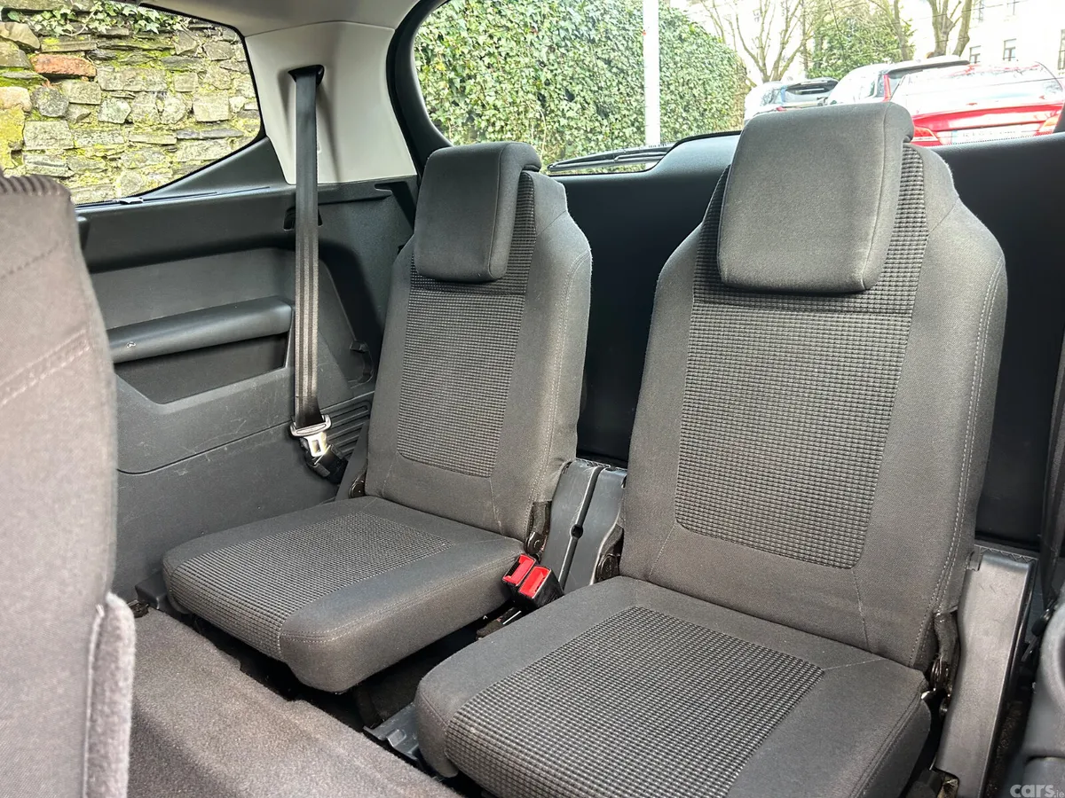 Peugeot 5008 MPV, Petrol, 2017, Grey