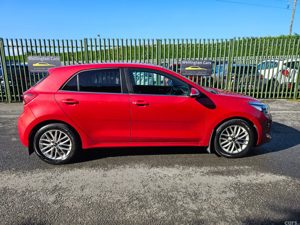 Kia Rio Hatchback, Petrol, 2017, Red
