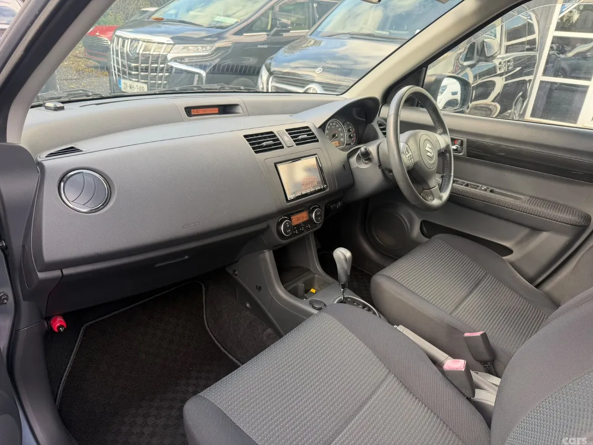 Suzuki Swift Hatchback, Petrol, 2009, Grey