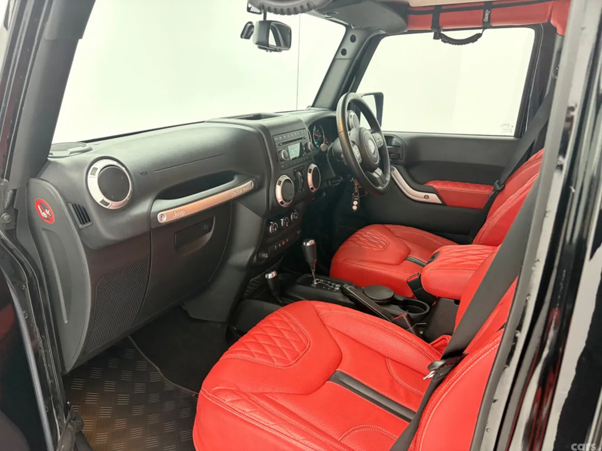 Jeep Wrangler Estate, Diesel, 2015, Black