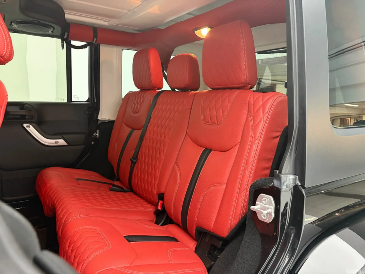 Jeep Wrangler Estate, Diesel, 2015, Black