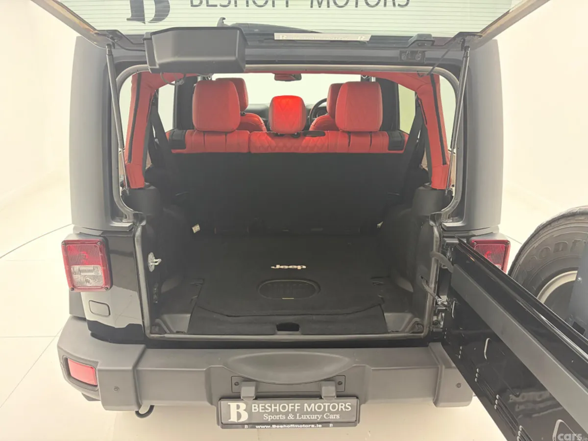 Jeep Wrangler Estate, Diesel, 2015, Black
