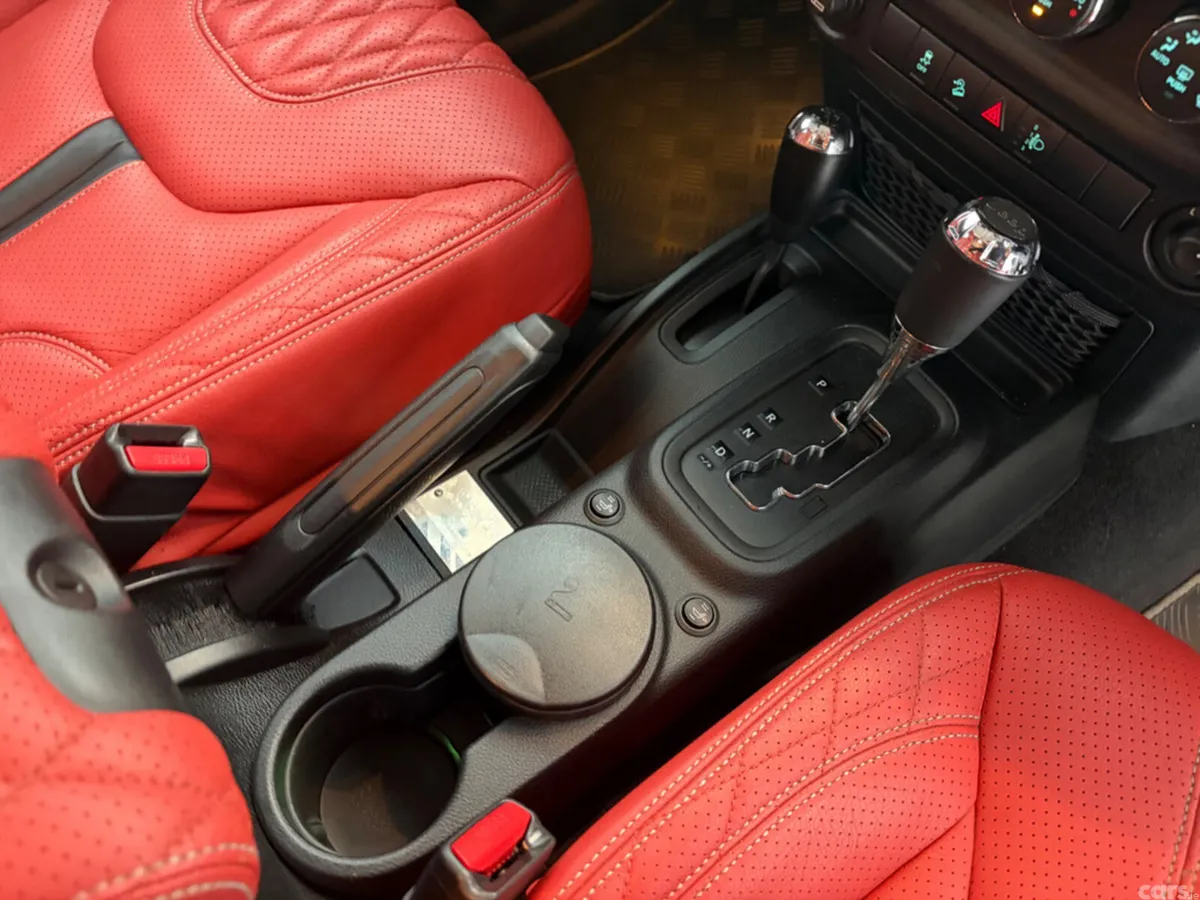 Jeep Wrangler Estate, Diesel, 2015, Black