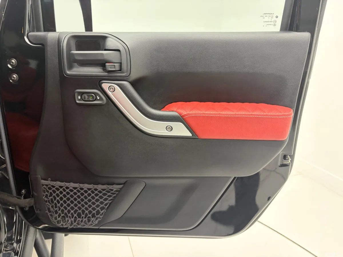 Jeep Wrangler Estate, Diesel, 2015, Black