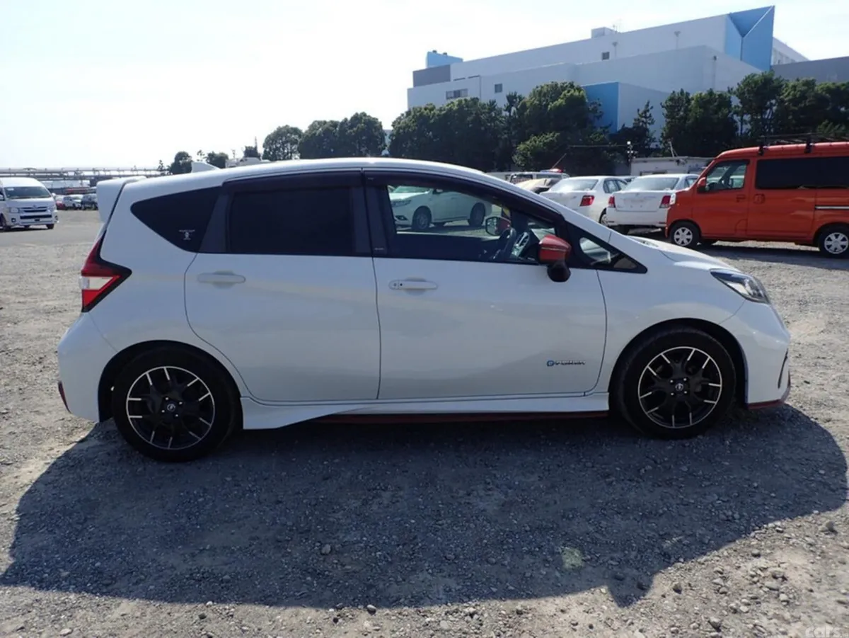 Nissan Note Hatchback, Petrol Hybrid, 2018, White