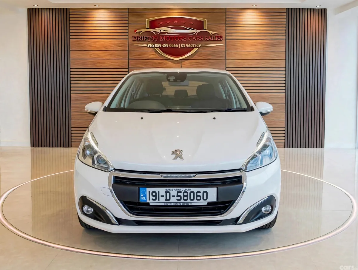 Peugeot 208 Hatchback, Petrol, 2019, White