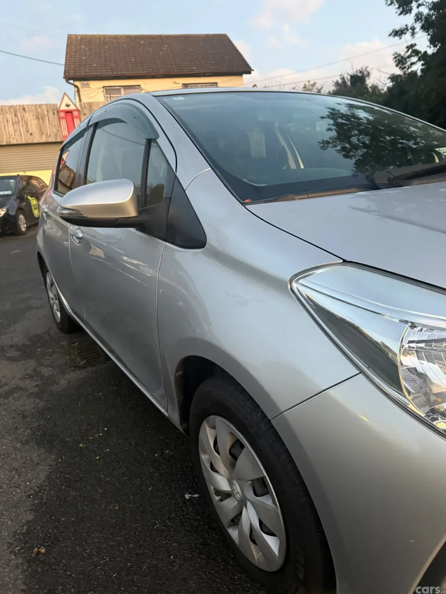 Toyota Vitz Hatchback, Petrol, 2018, Silver