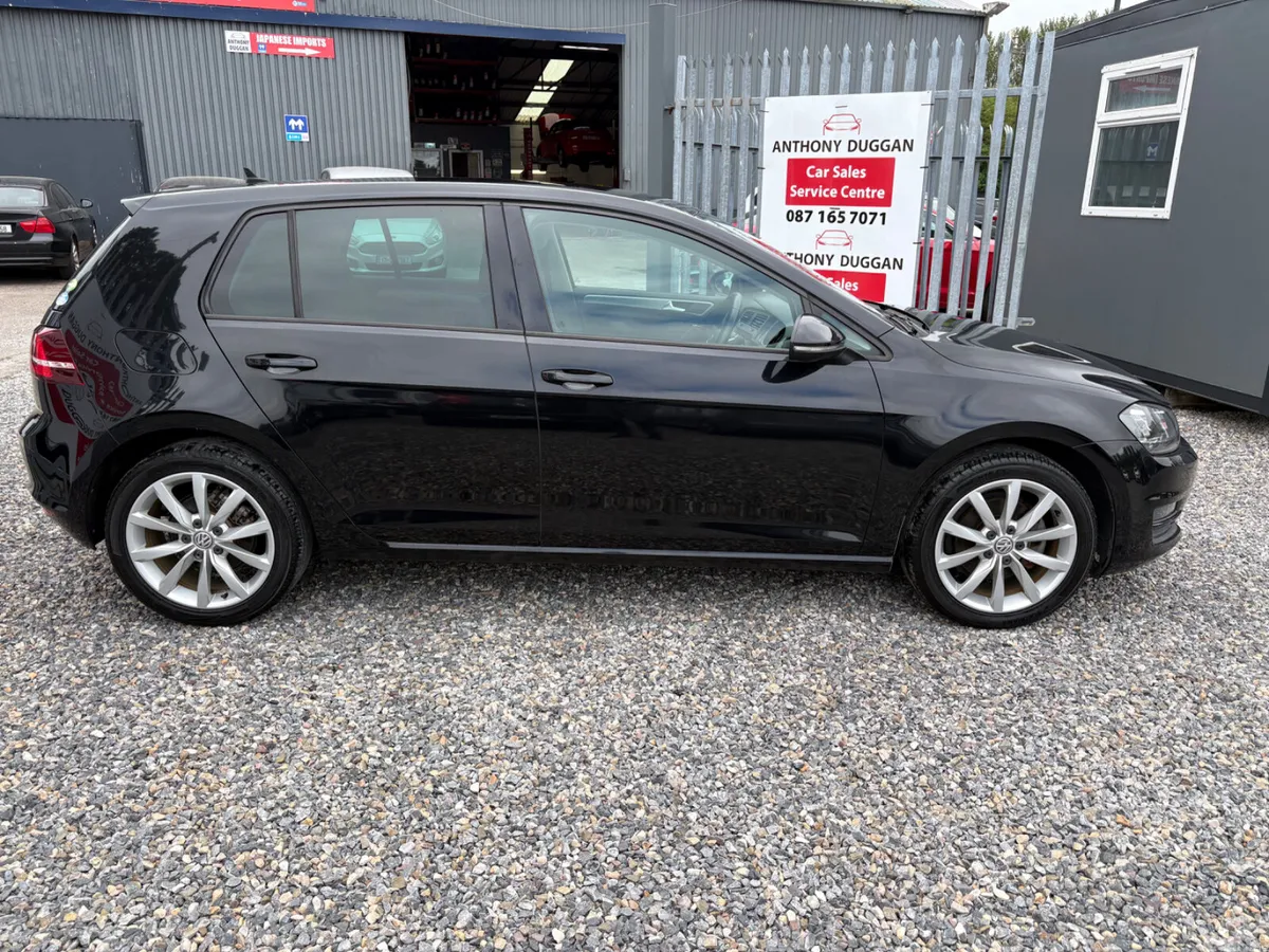 Volkswagen Golf Hatchback, Petrol, 2017, Black