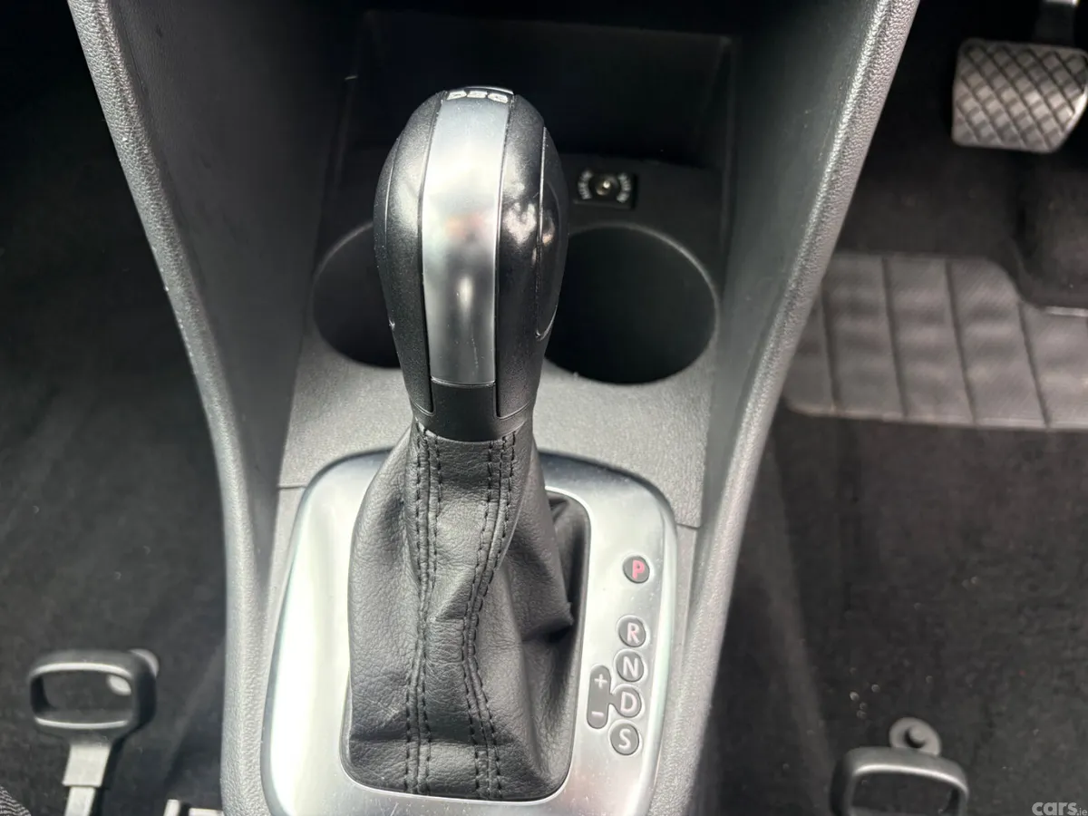 Volkswagen Polo Hatchback, Petrol, 2012, Silver
